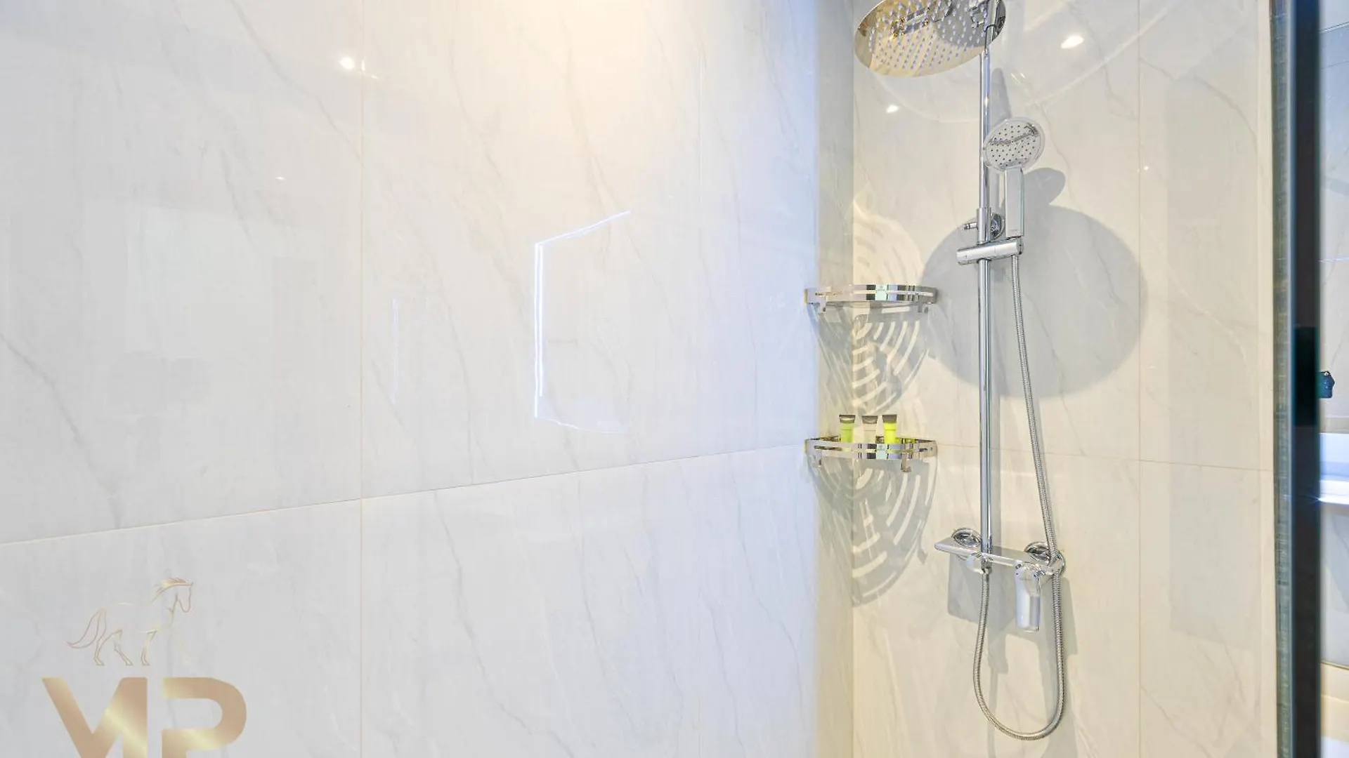 Marcopolo - Full Lake View Chic 1 Bedroom Jlt Dubai 0*,